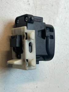 Window Regulator Switch A203820210 Mercedes W203 - Picture 1 of 7