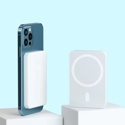 Power bank Magnetico 12000mAh Caricabatterie Magnetico Iphone Portatile Magsafe - Immagine 1 di 4