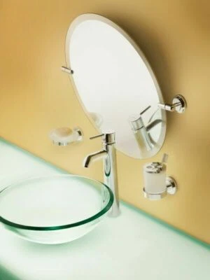 Espejo de pared redondo inclinable Moen DN0792BN níquel cepillado 22x24" The Iso Collection Foto 1 de 4