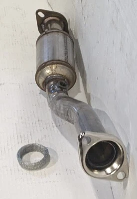 Fits 2014 2015 2016 2017 2018 2019 Nissan Sentra 4Cyl. 1.8L catalytic converter - Image 1 of 4