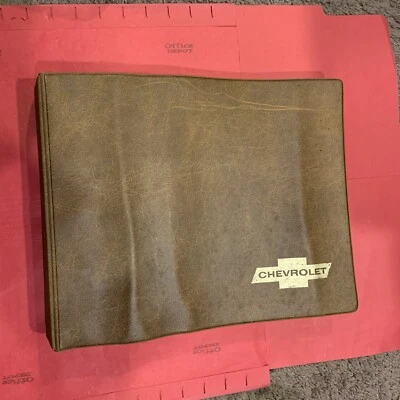 1971 CHEVROLET DEALER SHOWROOM SALES ALBUM BINDER  CORVETTE CAMARO - Image 1 of 4