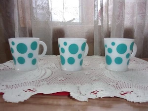 Hazel Atlas turquoise dots polka dots milk glass mugs vintage 1950's HTF EUC - Picture 1 of 10