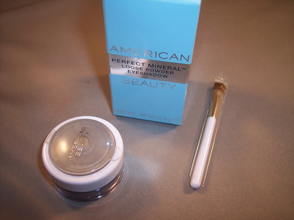 American Beauty 完美矿物眼影 - 金色鼠尾草 — 第 1/2 张图片