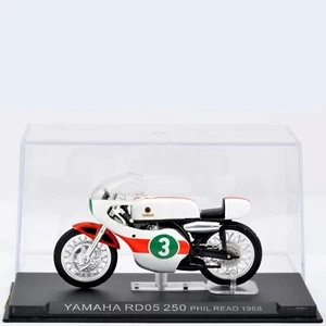 Yamaha RD05 250 Scala 1/24 Phil Read 1968 Modellino classe 250 MotoGP - Foto 1 di 7