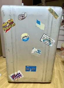 Zero Halliburton Silver 2-wheels Carry Case Suitcase USED 75cm×50cm×24cm F/S - Picture 1 of 7
