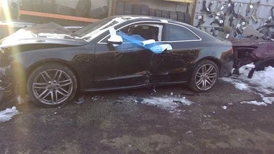 (LOCAL PICKUP ONLY) Passenger Front Door Electric Coupe Fits 08-17 AUDI A5 10438 - Image 1 of 4