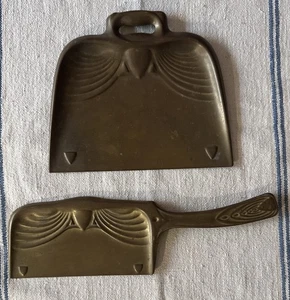 Vintage Solid Brass Crumb Catchers Table Silent Butler Set - Picture 1 of 9