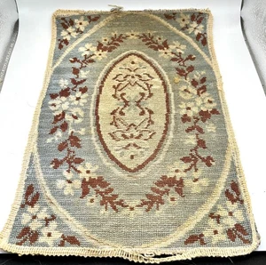 Antiker Puppenhaus Nadelspitze Teppich 19. Jh. Viktorianisch 11,5 "x 8" Handarbeit - Bild 1 von 7