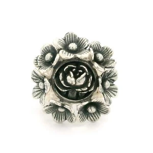 Sterling Silver 3D Detailed Flower Cluster Wide Grooved Shoulders Ring - Picture 1 of 8