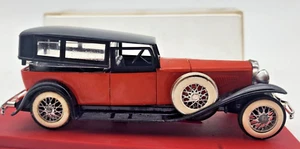 Solido Duesenberg Type J 1931 Red/Black 1/43 Scale Diecast France display cover - Picture 1 of 13