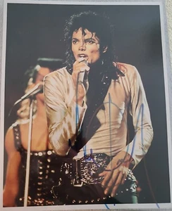 Michael Jackson signiertes Foto mit LOA - Bild 1 von 4