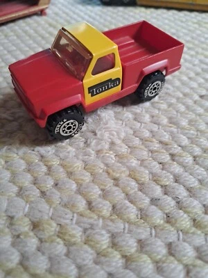 Vintage Tonka 4" Aço Prensado Plástico Vermelho/Amarelo Pick Up Caminhão Brinquedo!! 1978 - Imagem 1 de 3