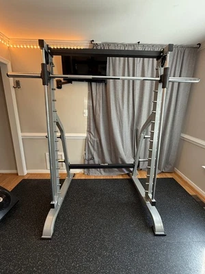 Valor Fitness BE-11 Counterbalanced Smith Machine - Image 1 of 4