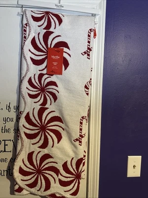 Manta decorativa Martha Stewart festoneada Navidad menta vacaciones Foto 1 de 4