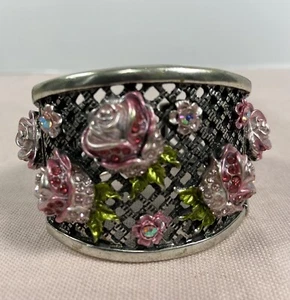 Women Cuff Bracelet Fashion Jewelry Silver Metal W/ Pink Floral Roses - Picture 1 of 6