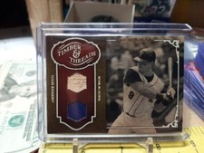 2005 Donruss Timber and Threads #14 - Hank Blalock - Bat/Jersey - Texas Rangers