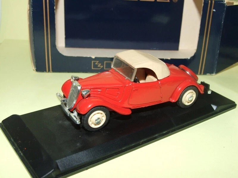 Eligor 1/43 réf 1002 Citroën Traction Cabriolet fermé (1ière version rivetée)