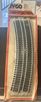 HO Scale TYCO Tru-Steel Track 18" Radius Curve Track #418 Set of 4 NOS Sealed - Image 1 of 4