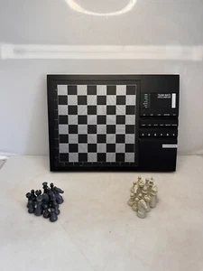 Saitek Team Mate Advanced Trainer elektronisches Schach - ALLE FIGUREN KOMPLETT ~ OHNE KABEL - Bild 1 von 3