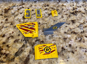 Lego Dino # 5886 T-Rex Hunter Specialty Parts Retired 2012