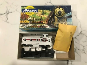 ATHEARN 1254 CUPOLA CABOOSE KIT BURLINGTON ROUTE NEW UNBUILT HO SCALE KIT - Picture 1 of 3