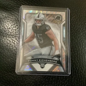 2024 Topps Resurgence - Rookies Tommy Eichenberg #148 Surge Refractor /399 (RC) - Imagen 1 de 3