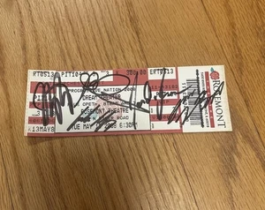 Biglietto concerto Dream Theater tour FIRMATO autografo caos in movimento - Foto 1 di 3