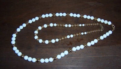 2 collares vintage marca Napier - cuentas blancas y doradas - 24-1/2" y 15-1/2" #N268 Foto 1 de 4