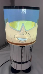 New York Yankees MLB Lamp Night Light 2016 USB Or AAA Battery Gift Baseball Fan - Picture 1 of 12