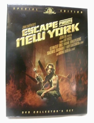 Like New ESCAPE FROM NEW YORK Special Edition 2-Disc DVD Collector’s Set - Image 1 of 4