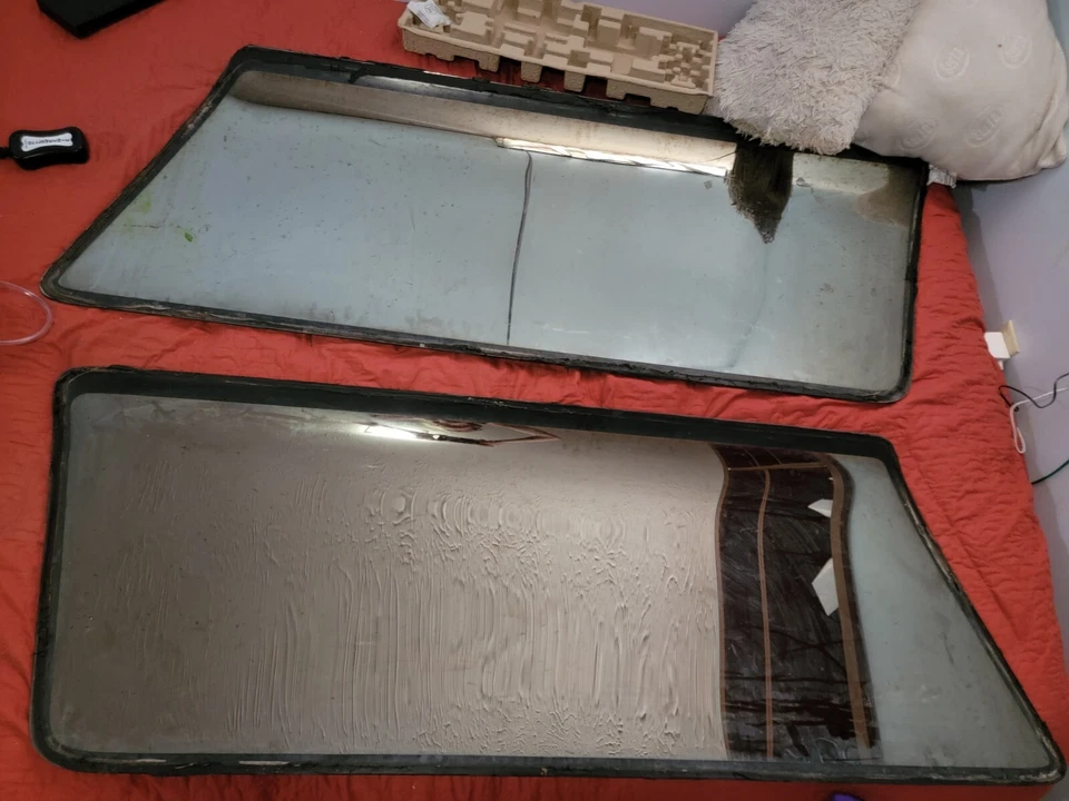 Side Glass 83 Dodge Ramcharger - Image 1 of 1