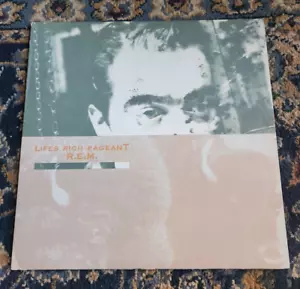 R.E.M. Life's Rich Pageant original 1986 canadian LP with inner sleeve - Picture 1 of 2