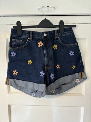 Monki Blue Denim Flower Embroidered Pattern Floral Shorts Women’s Size Uk 8 - Image 1 of 3