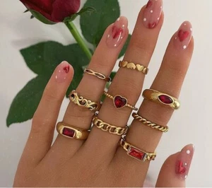 9 piece golden ring set. Red stones. +Velvet bag. Free postage - Picture 1 of 8