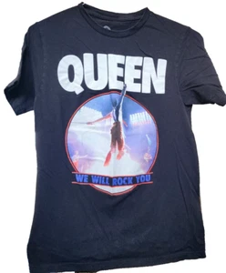 Queen We Will Rock You Black T-Shirt Size Small Rock Band Rockabilia - Picture 1 of 4