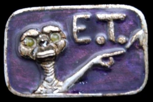 NA02164 *NOS* GREAT VINTAGE 1980s **E.T. THE MOVIE** BLUE VIOLET SOUVENIR BUCKLE - Picture 1 of 2