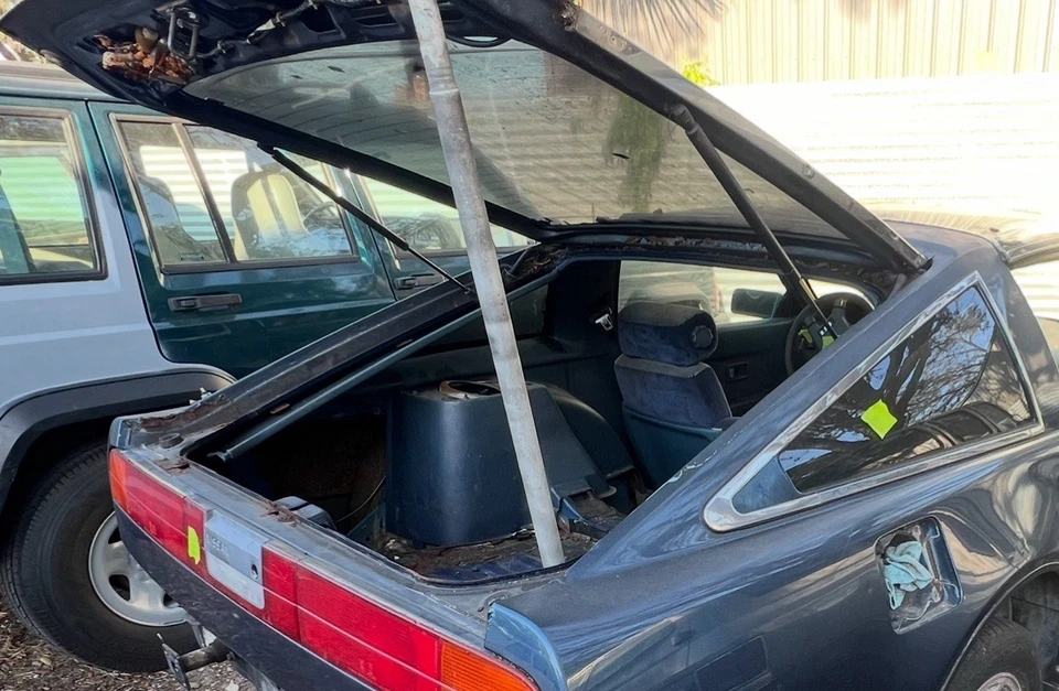 Maletero/portón Nissan 300Zx Z31 con puerta trasera de cristal 2 pasajeros sin alerón 87-89 Foto 1 de 1