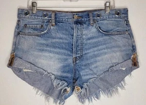 WE THE FREE Denim Shorts Women's Size 29 Distressed Hem Metal Loops Button-Fly - Picture 1 of 9