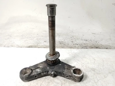 Moto Guzzi 1976 convertible V1000 triple árbol inferior vástago de dirección abrazadera montaje Foto 1 de 4