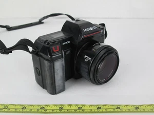 Vintage Minolta Maxxum 5000 Film Camera with AF 50 mm Lens Photography Photo - Picture 1 of 8
