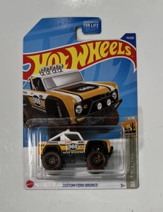 Hot Wheels 2022 Custom Ford Bronco (Yellow) 74/250 Baja Blazers - Picture 1 of 2
