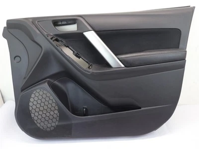 Tarjeta lateral derecha del panel de la puerta delantera del pasajero Subaru Forester 2014-2016 OEM Foto 1 de 4