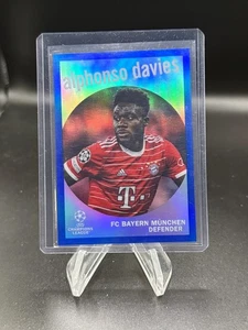 2022-23 Topps Chrome UEFA ALPHONSO DAVIES #59-11 Bule Refractor /150 Bayern - Bild 1 von 2