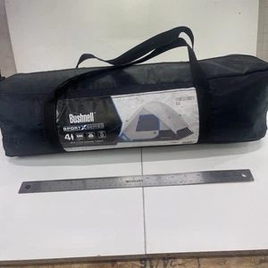 Bushnell 4 Personen 8 Fuß x 7 Fuß schwer entflammbar CPAI-84 Spec, 54" hohes Kuppelzelt - Bild 1 von 5