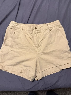 Pantalones cortos medianos Southern Proper caqui para hombre  Foto 1 de 4