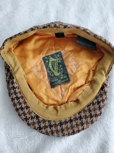 Vintage Irish Flat Cap Men's 7 3/4 100% Pure Wool Tweed Hat Made in Ireland EUC - Foto 1 di 8
