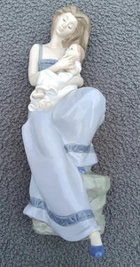 Statuina Lladro NAO My Little Girl 1297 mamma che tiene bambino 15" in ottime condizioni - Foto 1 di 9