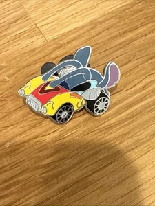 Stitch Disney Racers Auto Mystery Pack Pin - Bild 1 von 2