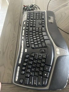 Microsoft Natural Ergonomic Keyboard 4000 v1.0 KU-0462 USB Wired Tested Working - Picture 1 of 8