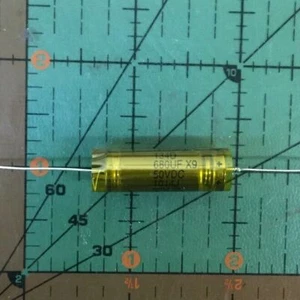 Sello de vidrio hermético condensador de tantalio húmedo Sprague 680uF 50v 134D687X9050K6 - Imagen 1 de 1